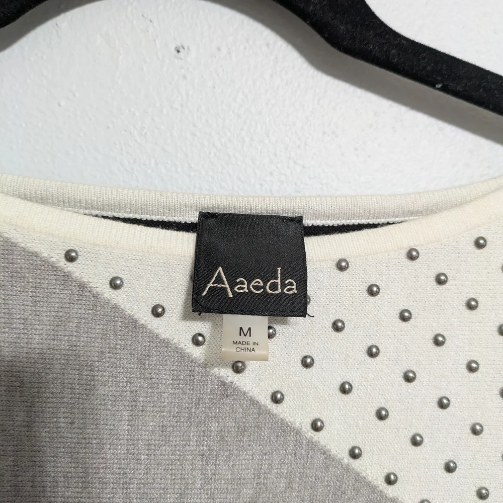 Stylish Women's Colorblock Top - Black, Gray, White - Picture 4 of 6